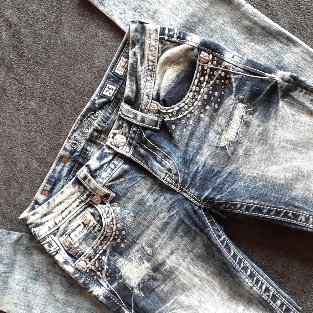 Miss Me Signature Ankle Skinny
